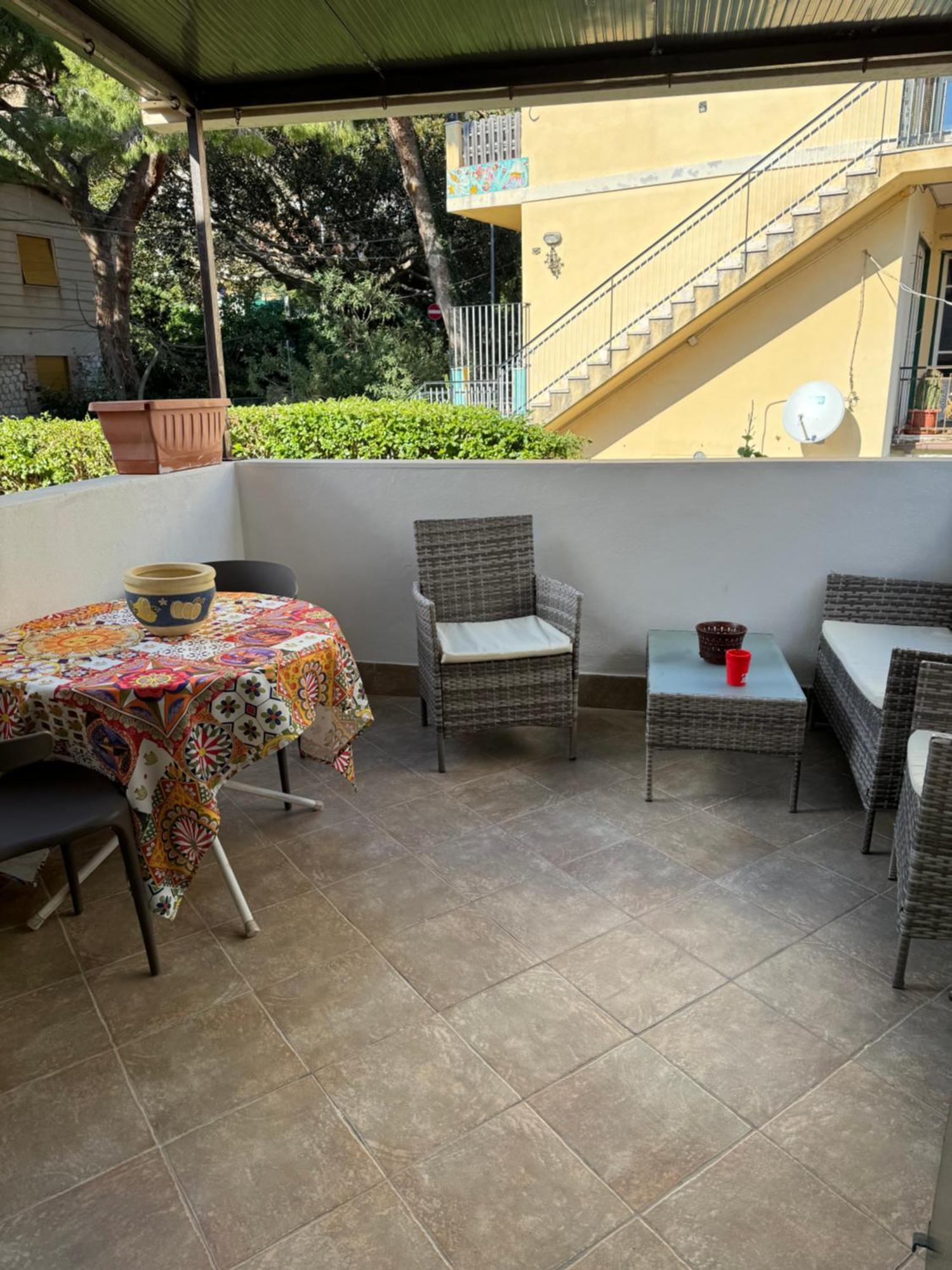 Holiday Mondello Martina Exterior foto